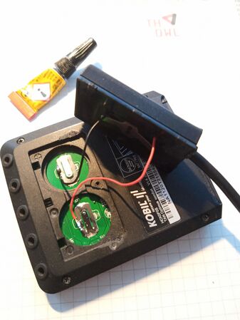 Batteriefachdeckel und Gehäuserweiterung verklebt