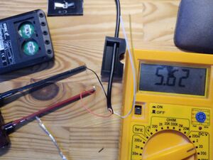 Spannungsprüfung am USB-Kabel